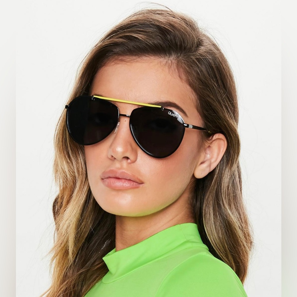QUAY AUSTRALIA DIRTY HABIT BLACK SUNGLASSES